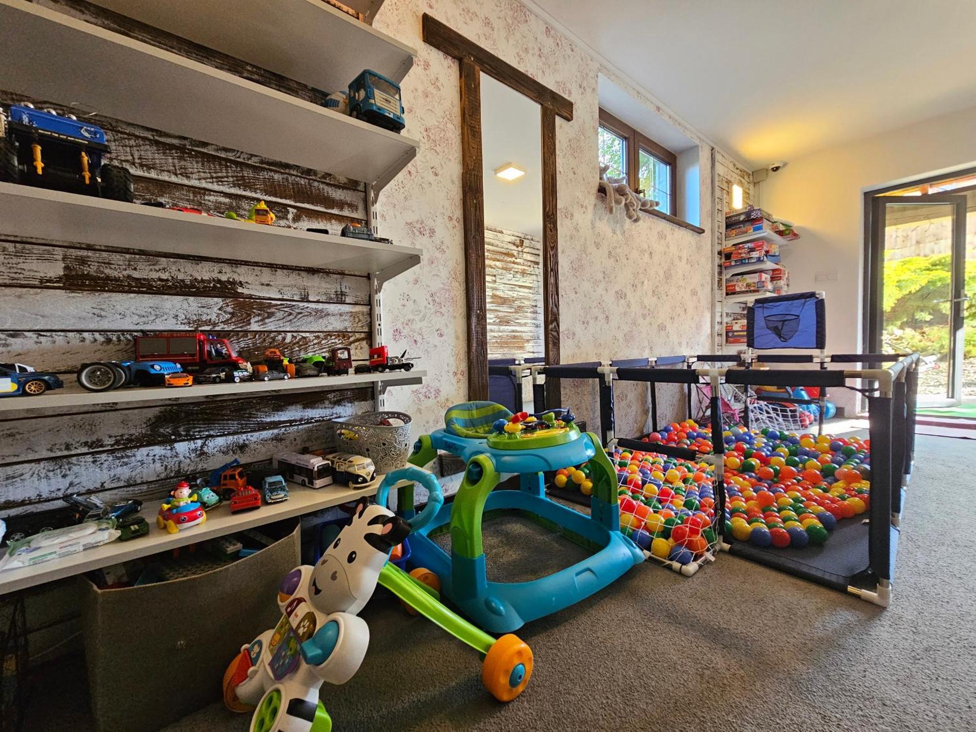 Chata W Bieszczadzie Apartamenty I Domki Z Basenem Bieszczady Polańczyk Esterno foto