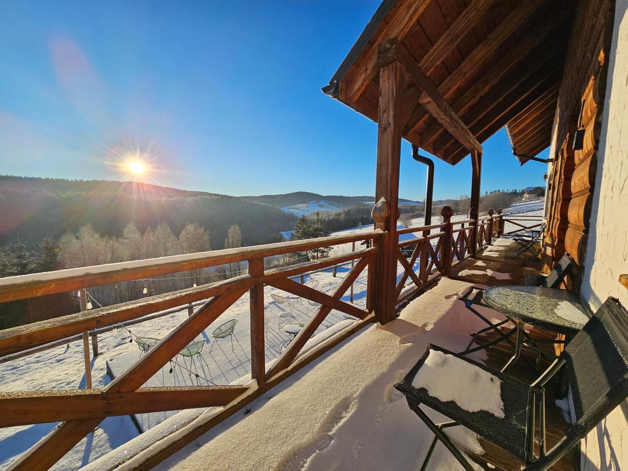 Chata W Bieszczadzie Apartamenty I Domki Z Basenem Bieszczady Polańczyk Esterno foto